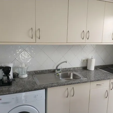 Дом отдыха Bungalow With Private Garden Nex To Yumbo Center *
